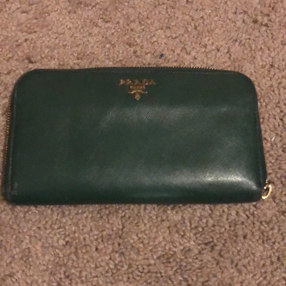 Prada Green Saffiano Leather Zip Around Wallet - Picture 1 of 5